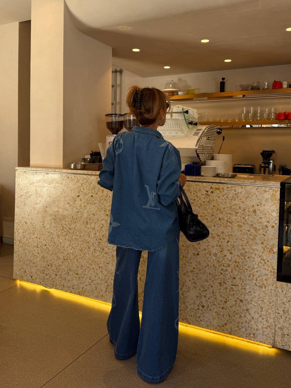 LOUİS VUİTTON DENİM AND JACKET COMBİNATİON