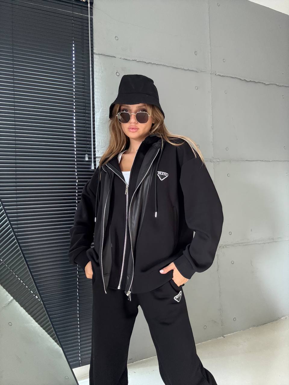 Prada 3 İPLİK  ŞARDONLU TAKIM