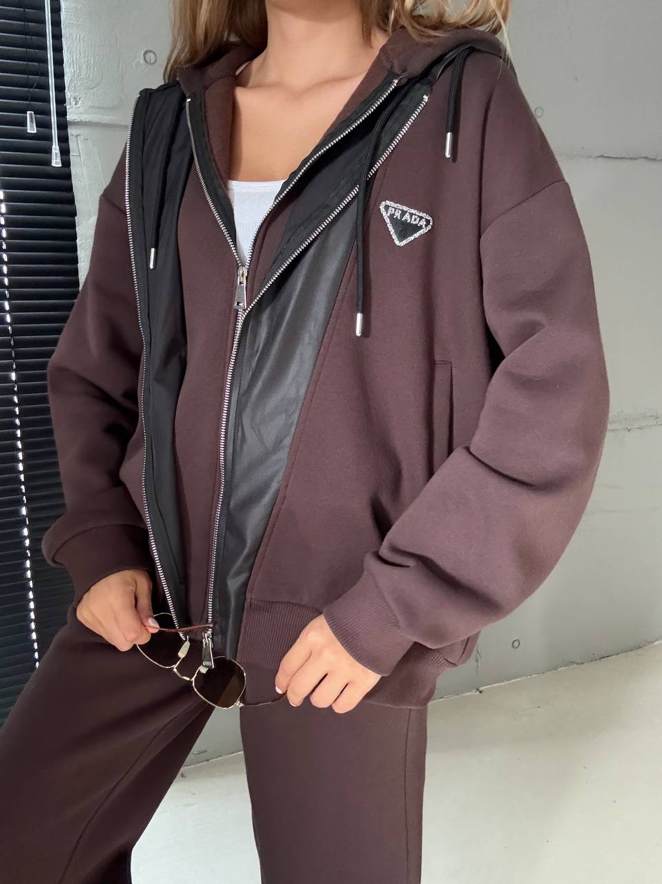 Prada 3 İPLİK  ŞARDONLU TAKIM