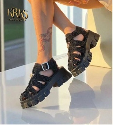 Prada Taşlı Sandalet