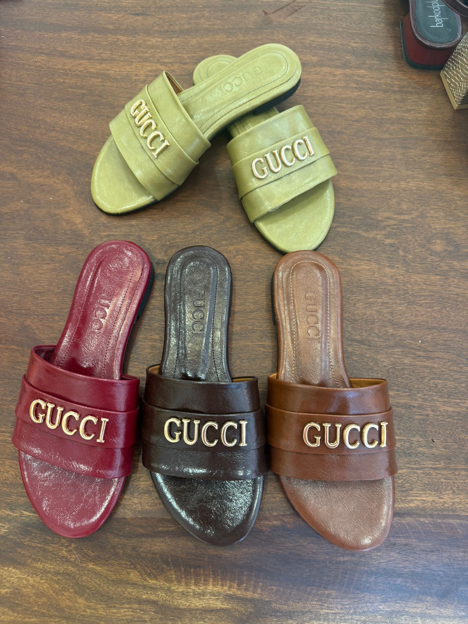 Gucci İhtal Metal Yazılı Terlik