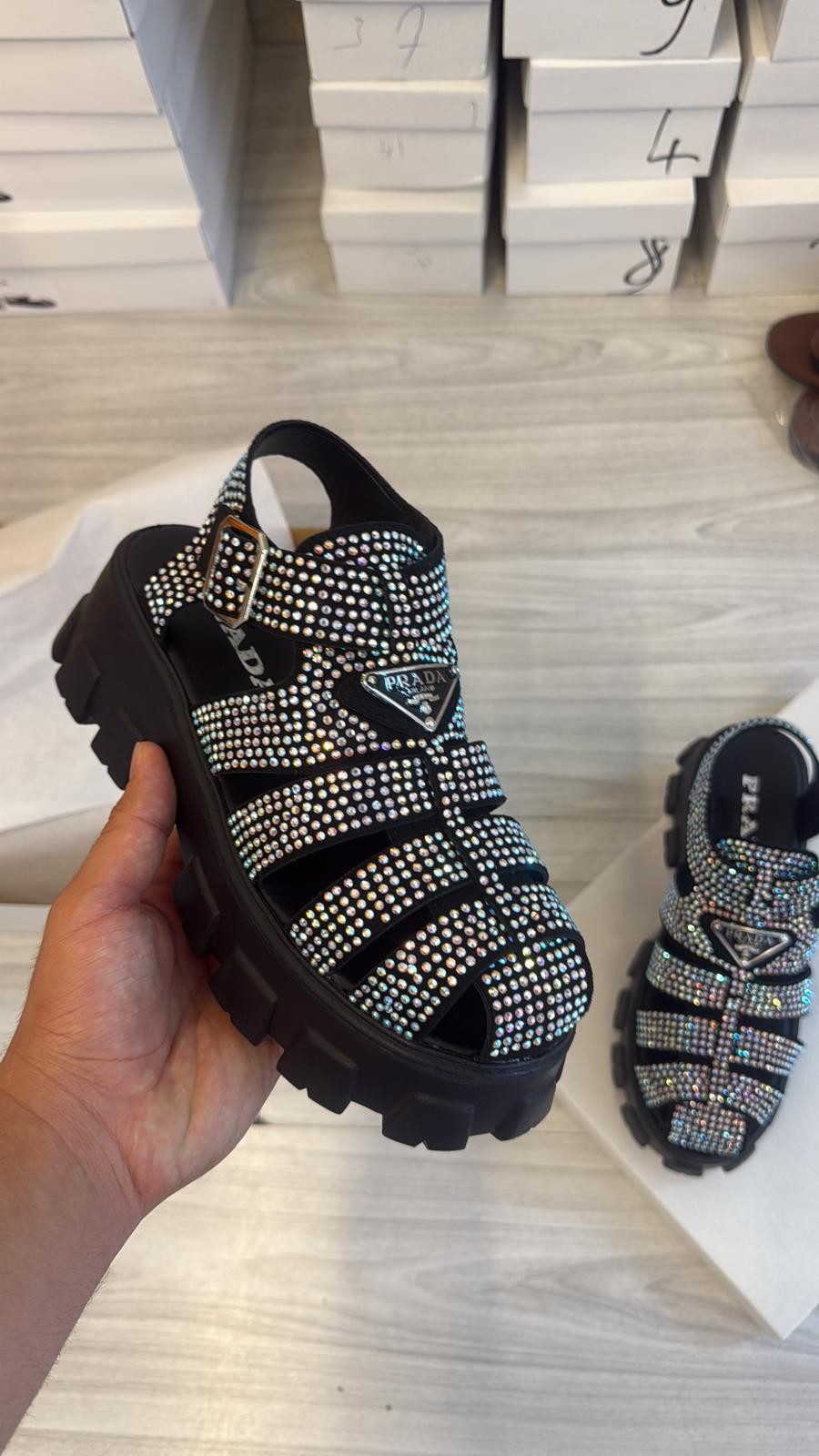 Prada Taşlı Sandalet