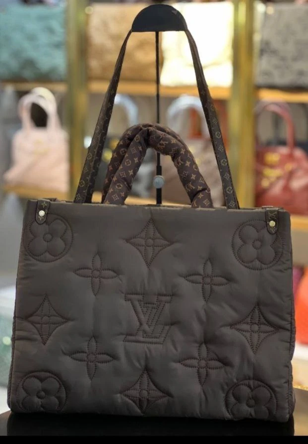 LOUIS VITTON PUF  ÇANTA EN 30 CM BOY 41 CM