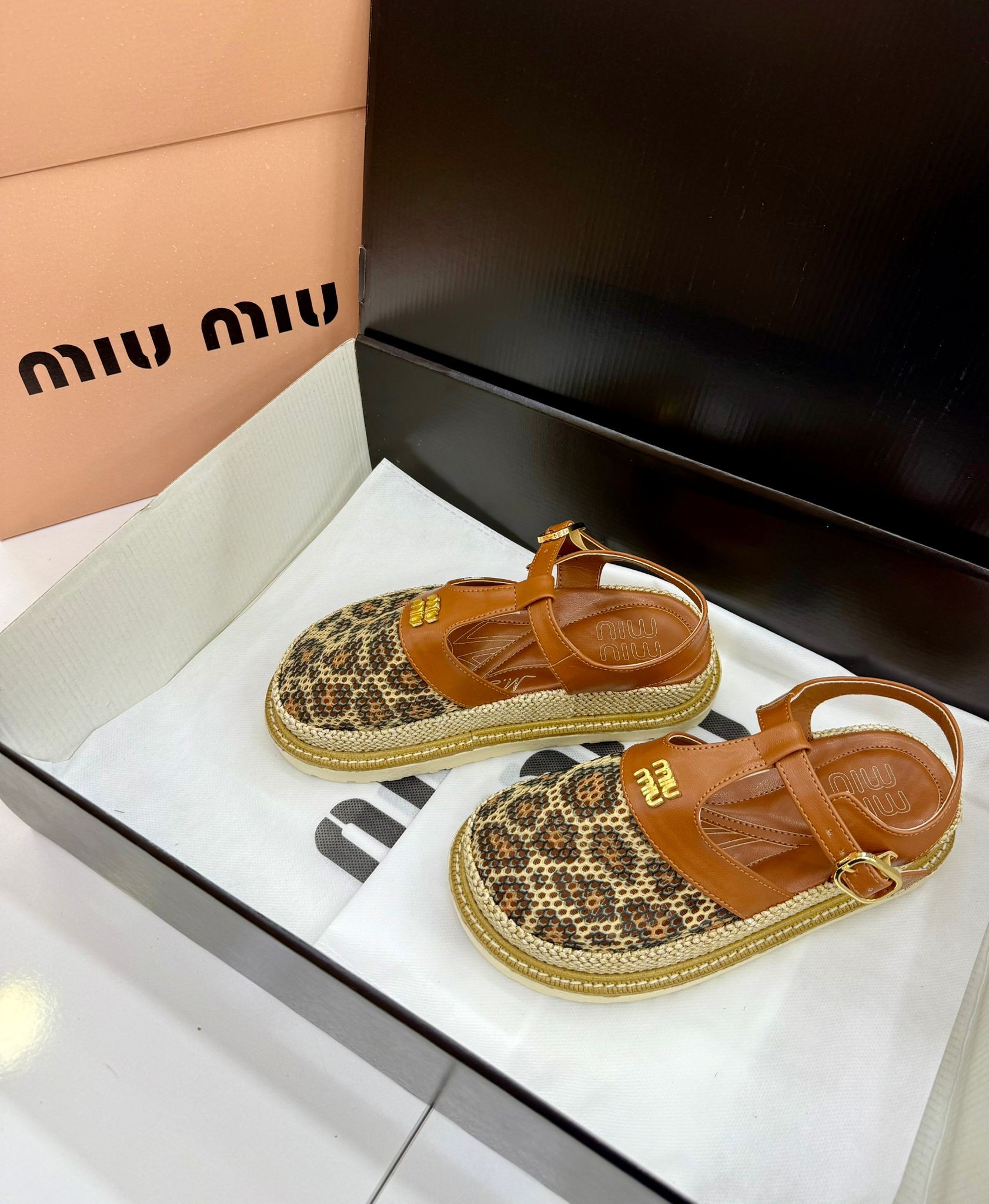 MIU MIU İthal fileli sandalet