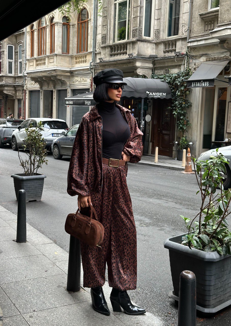 Zara Leopar Takım