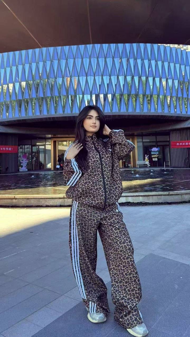 ADİDAS COW PRİNT İKİLİ TAKIM