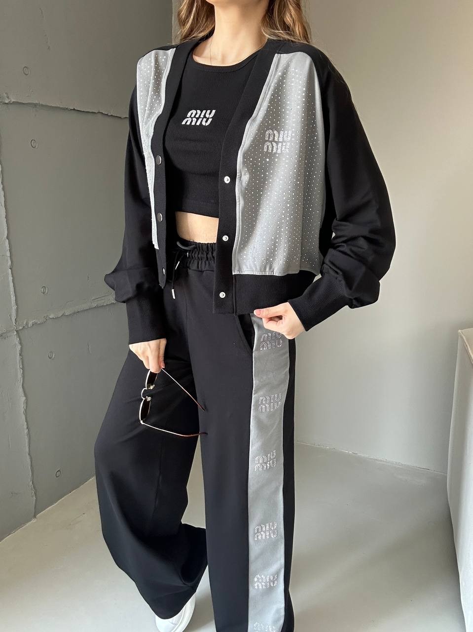  MIU MIU TAŞLI İKİ İPLİK ÜÇLÜ TAKIM