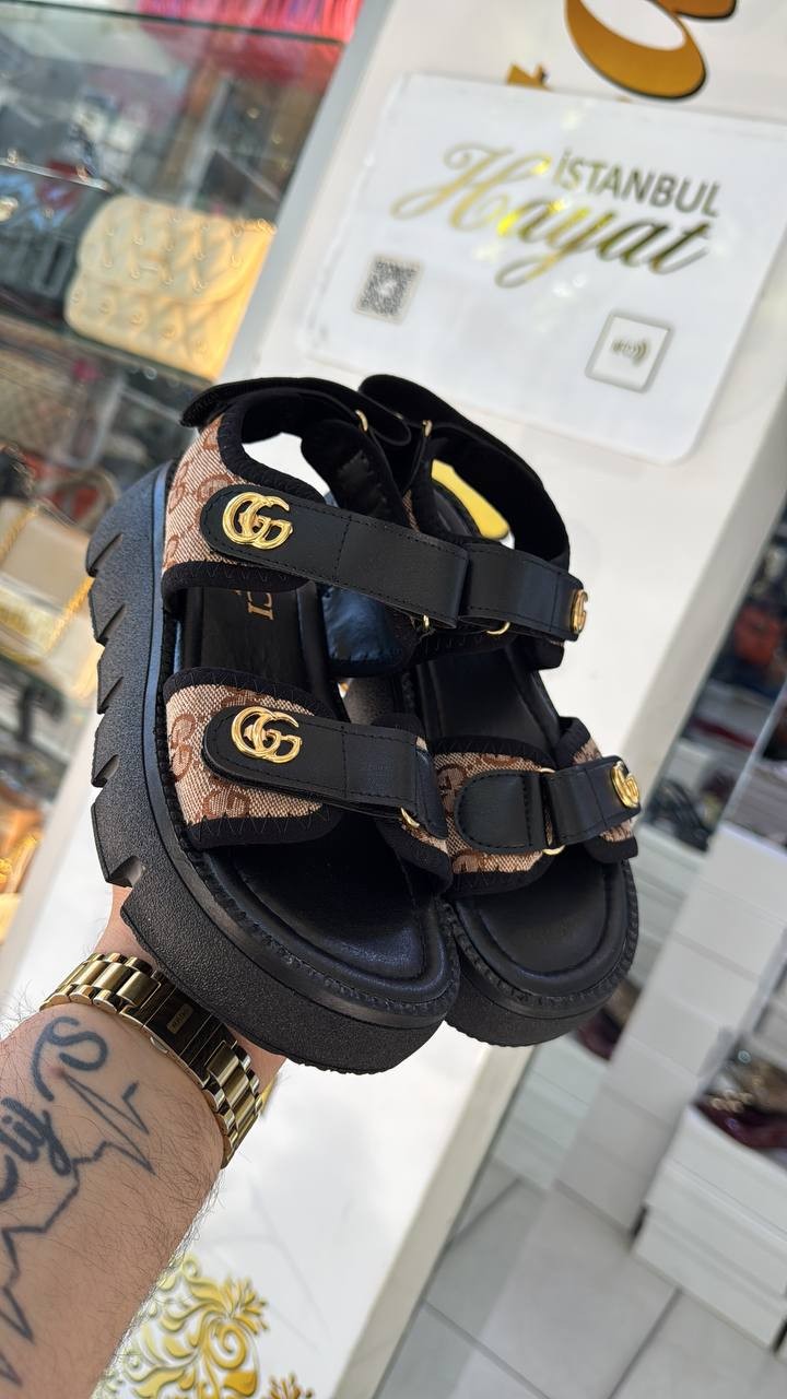 GUCCİ  İthal  Sandalet Ayakkabı