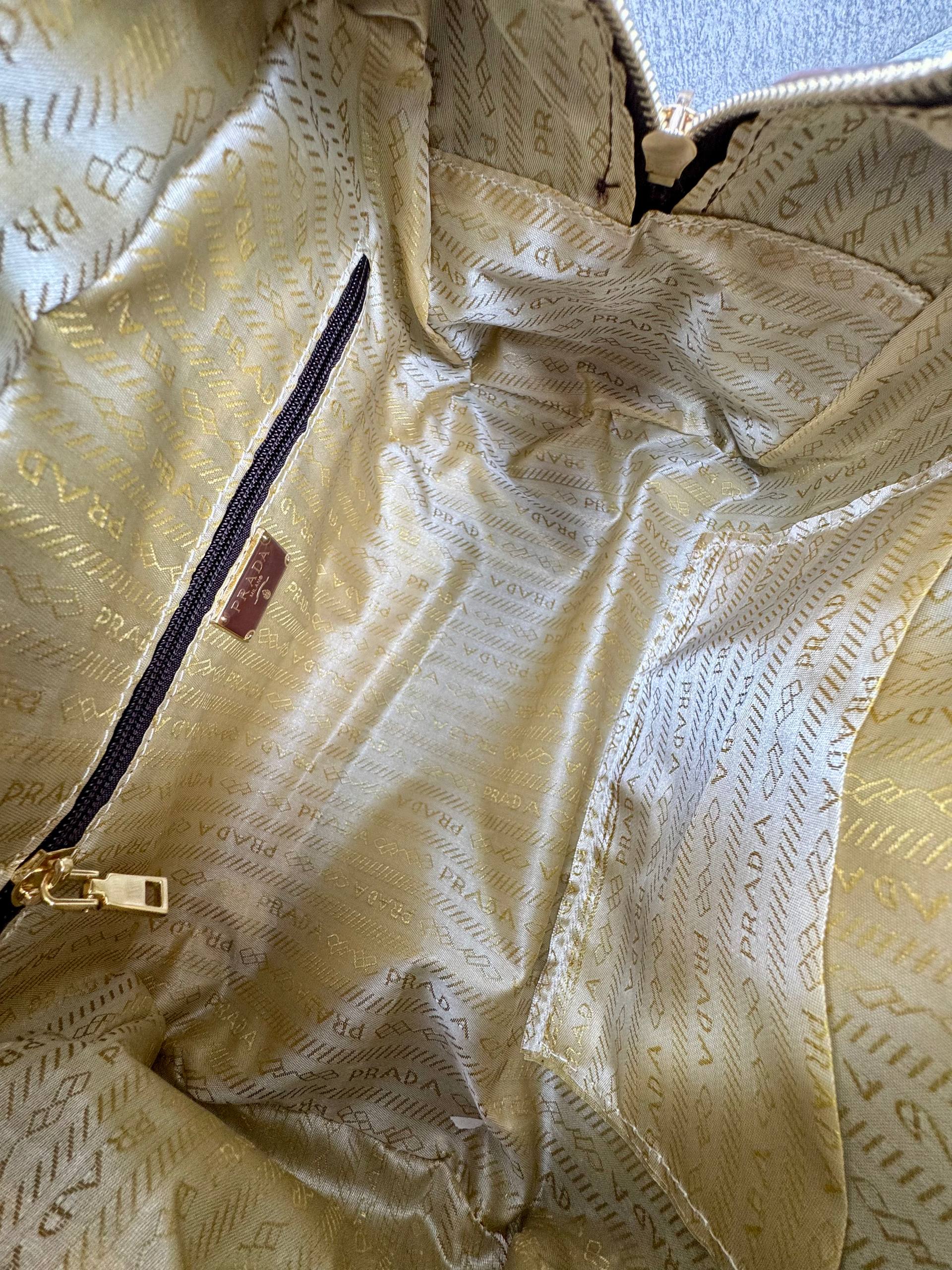 PRADA - Dangle Medium shoulder bag Size: 30 x 15 cm