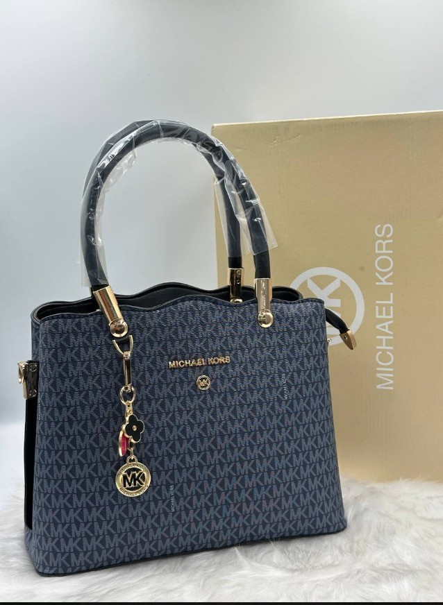 Michael Kors MK baskılı çanta