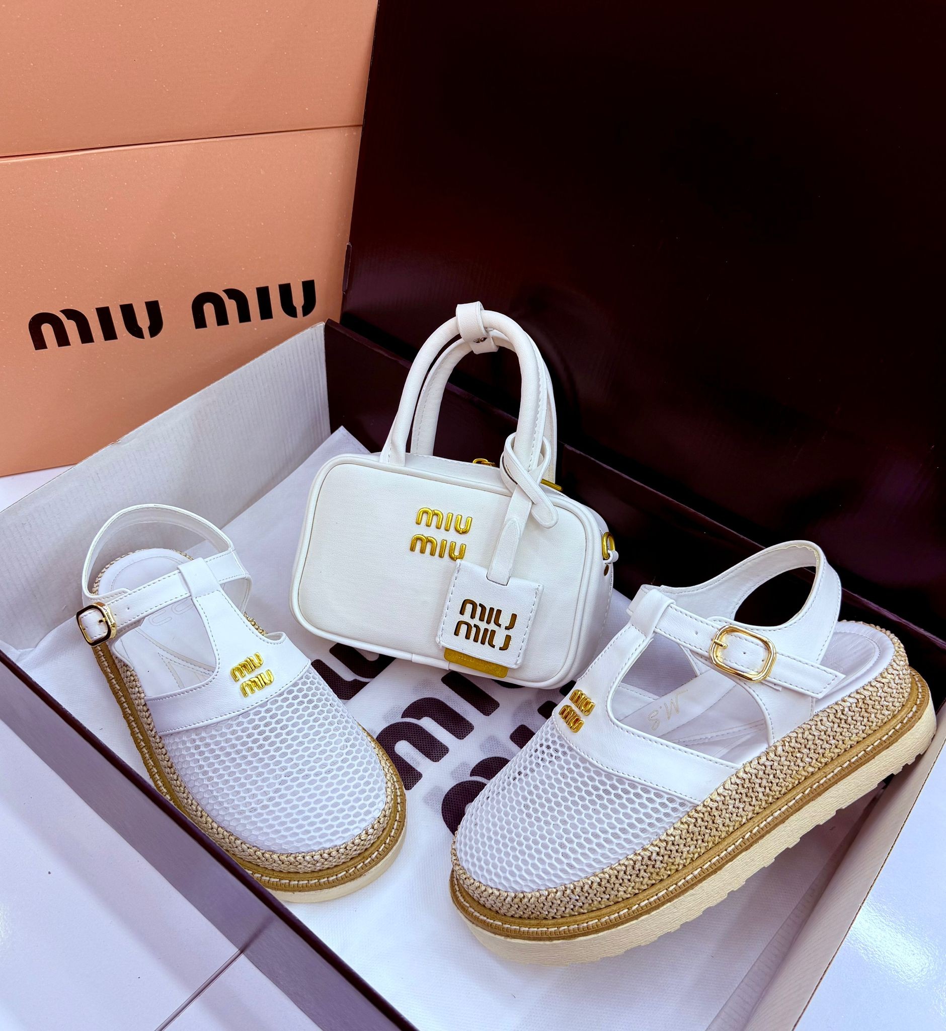MIU MIU İthal fileli sandalet