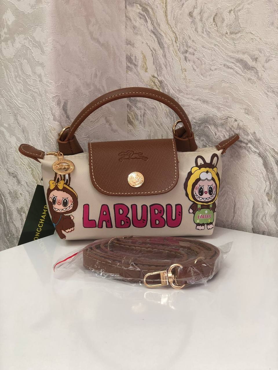 LABUBU EL ÇANTASI