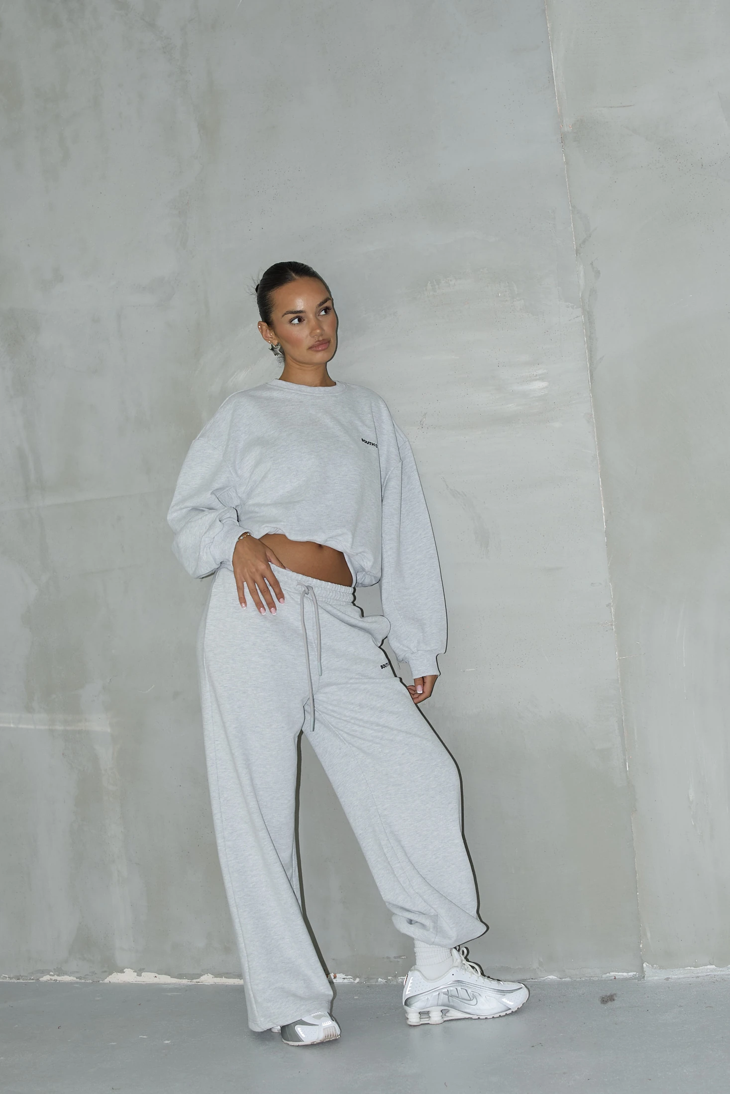 Kısa Basic Sweatshirt Ve Eşofman Pantolon Takım - Açık Gri