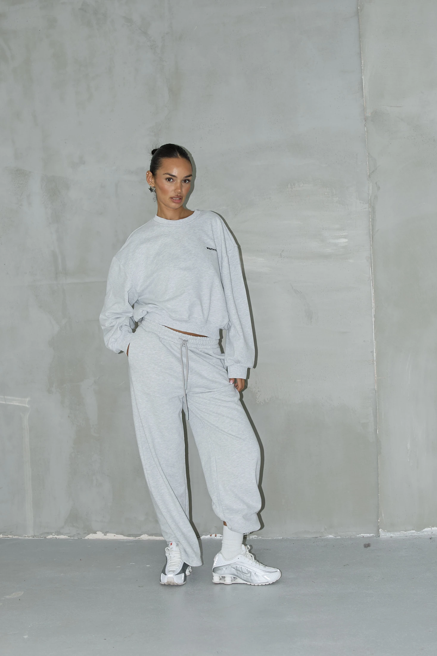 Kısa Basic Sweatshirt Ve Eşofman Pantolon Takım