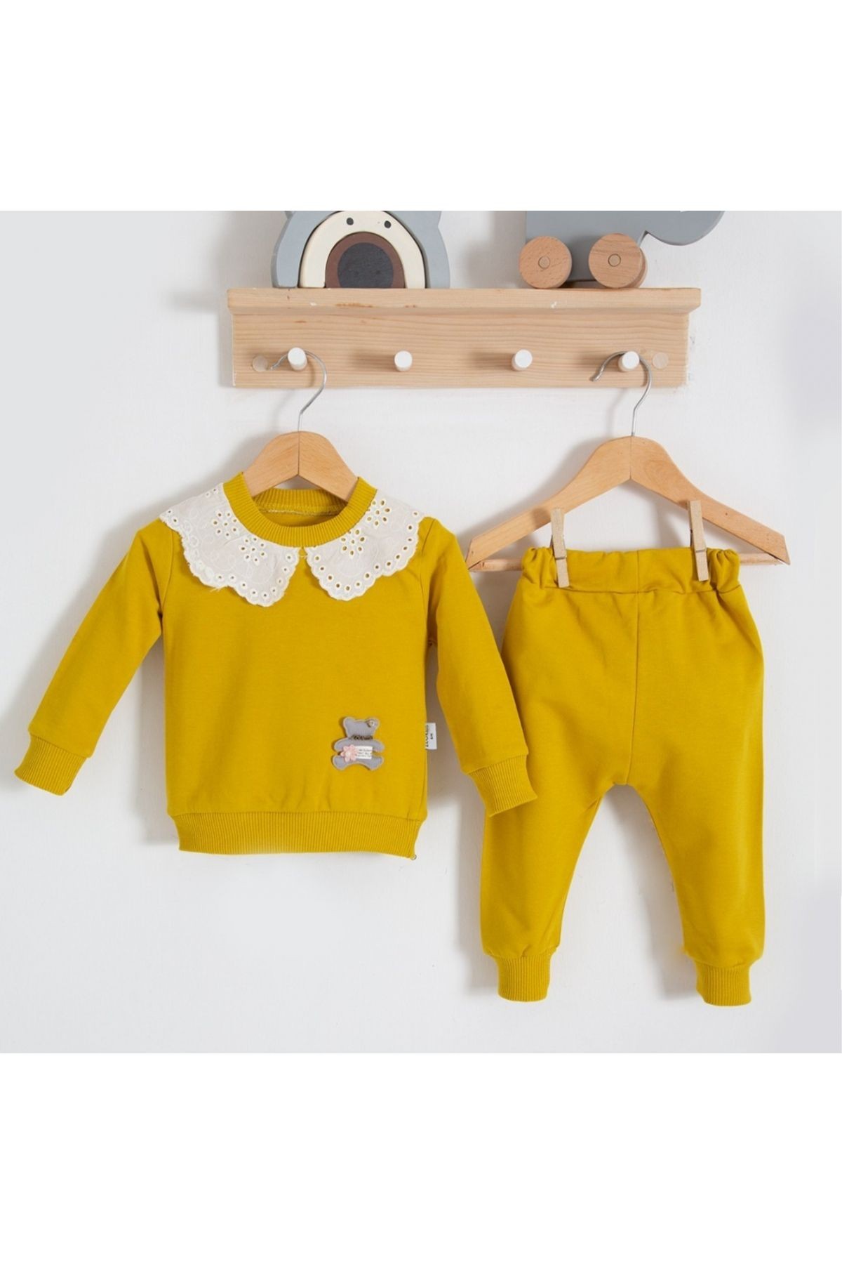 Kız Bebek Giyim Seti Dantel Yaka Detaylı Şirin Sweatshirt ve Pantolon