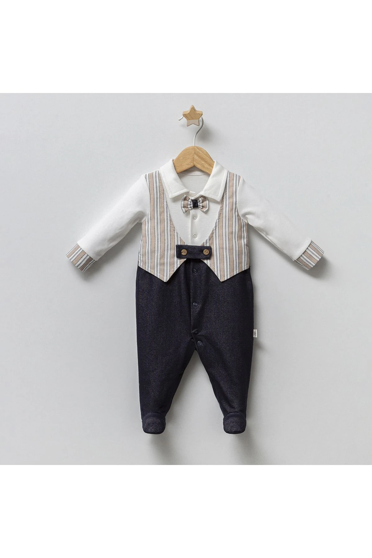 Vintage İlhamlı Yelekli ve Papyonlu Erkek Bebek Tulumu