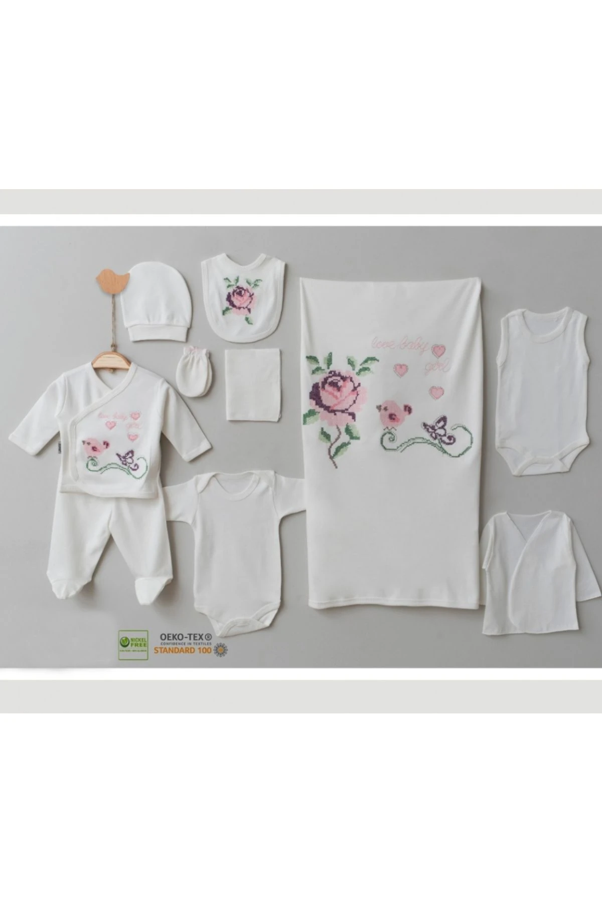 Pamuklu 10'lu Kız Bebek Yenidoğan Hastane Çıkışı Seti Romantik Desenlerle Süslü