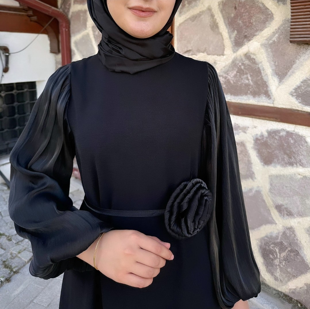 Krep kumaş fularli elbisemiz 