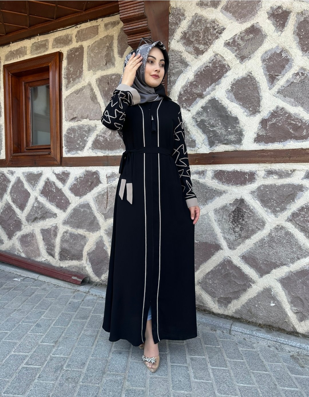 Rabia siyah kuşaklı ferace 