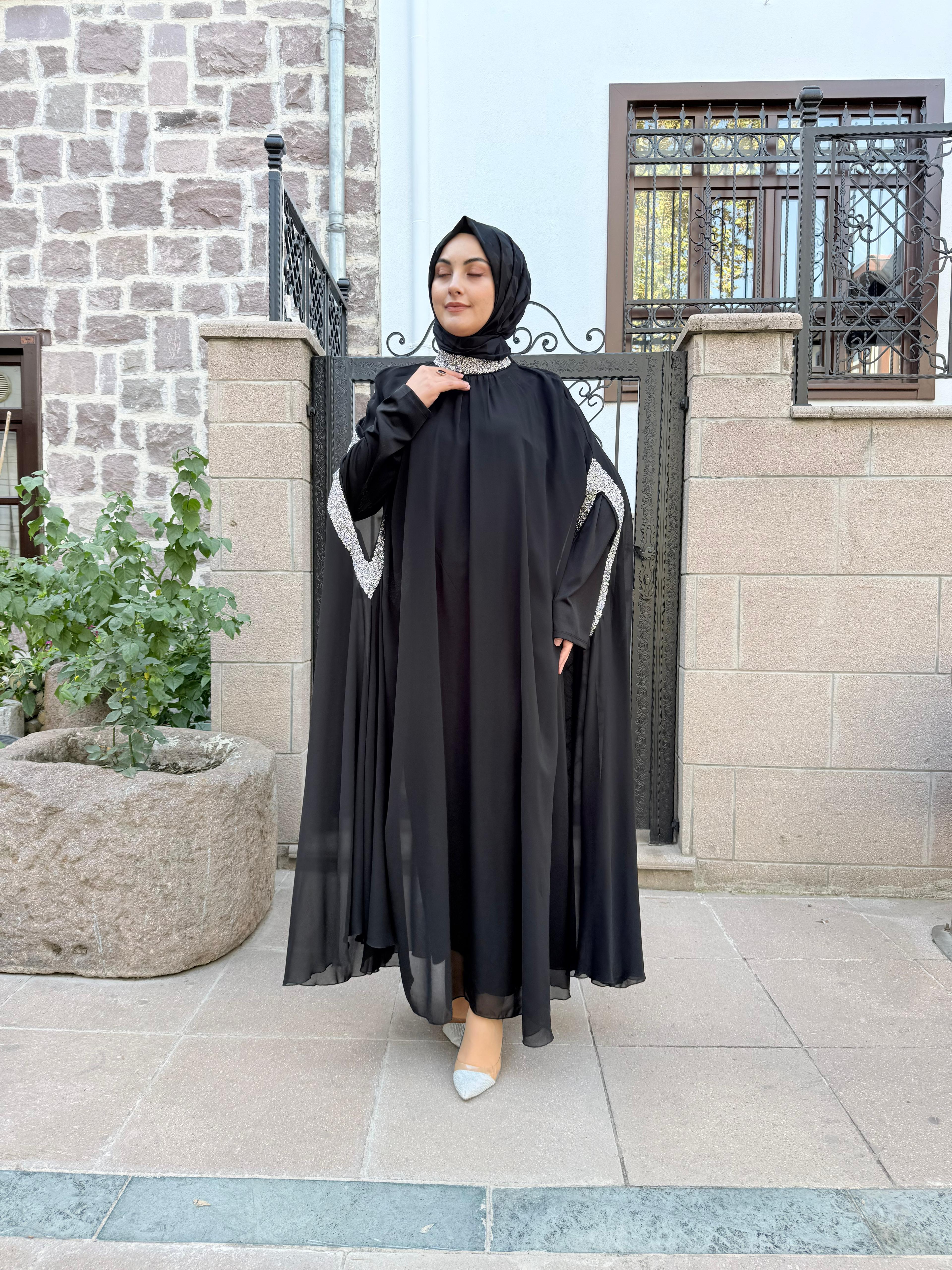 Abaya ic dis takimimiz