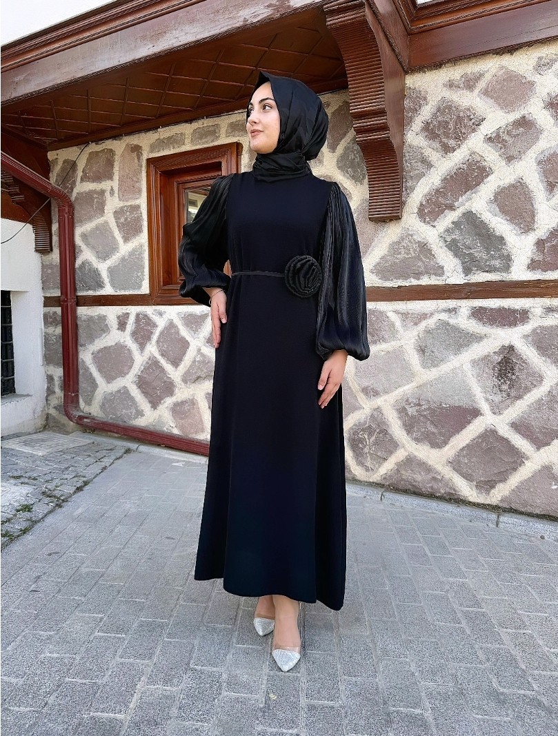 Krep kumaş fularli elbisemiz 
