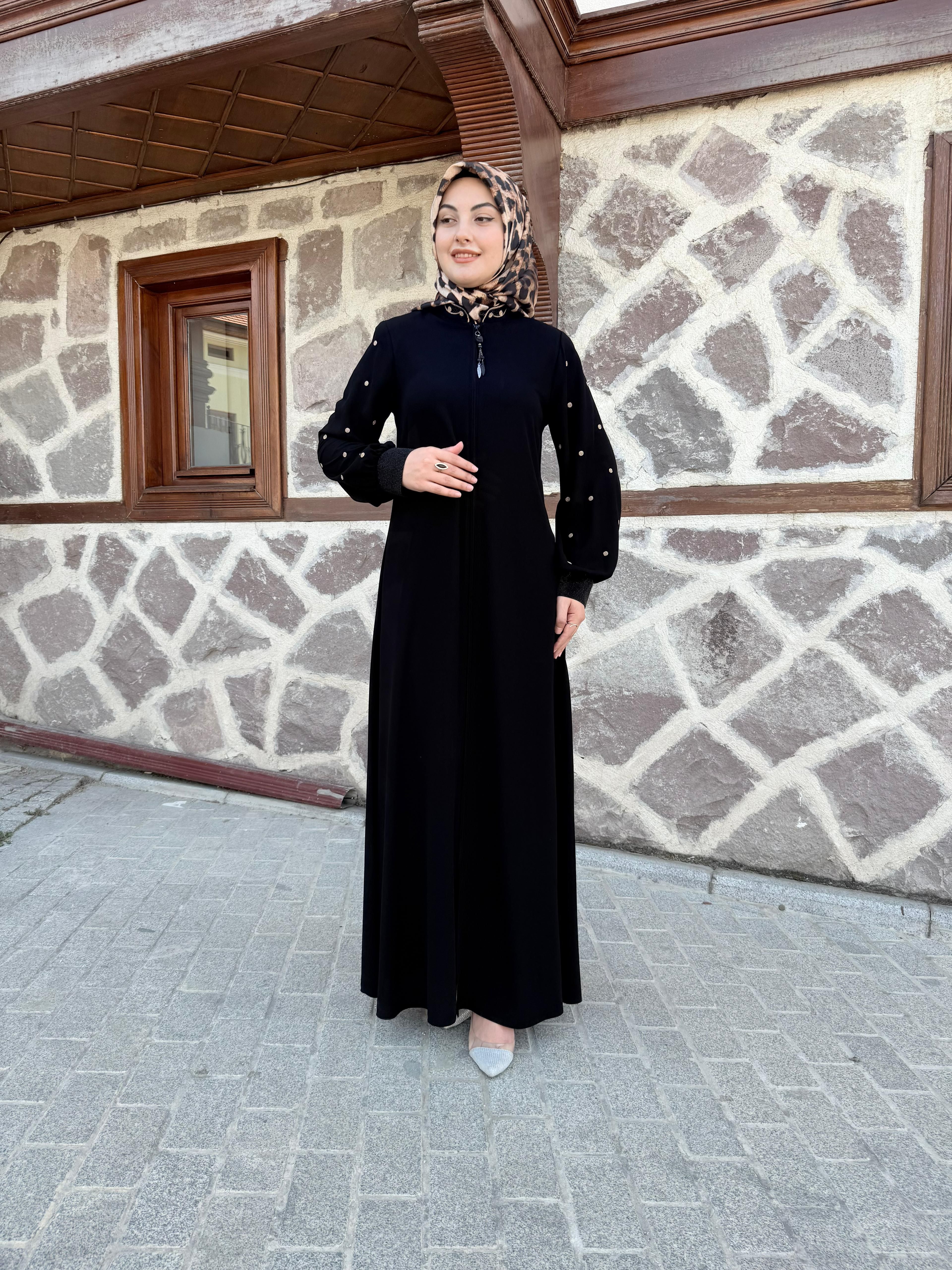 Apile nakış ferace