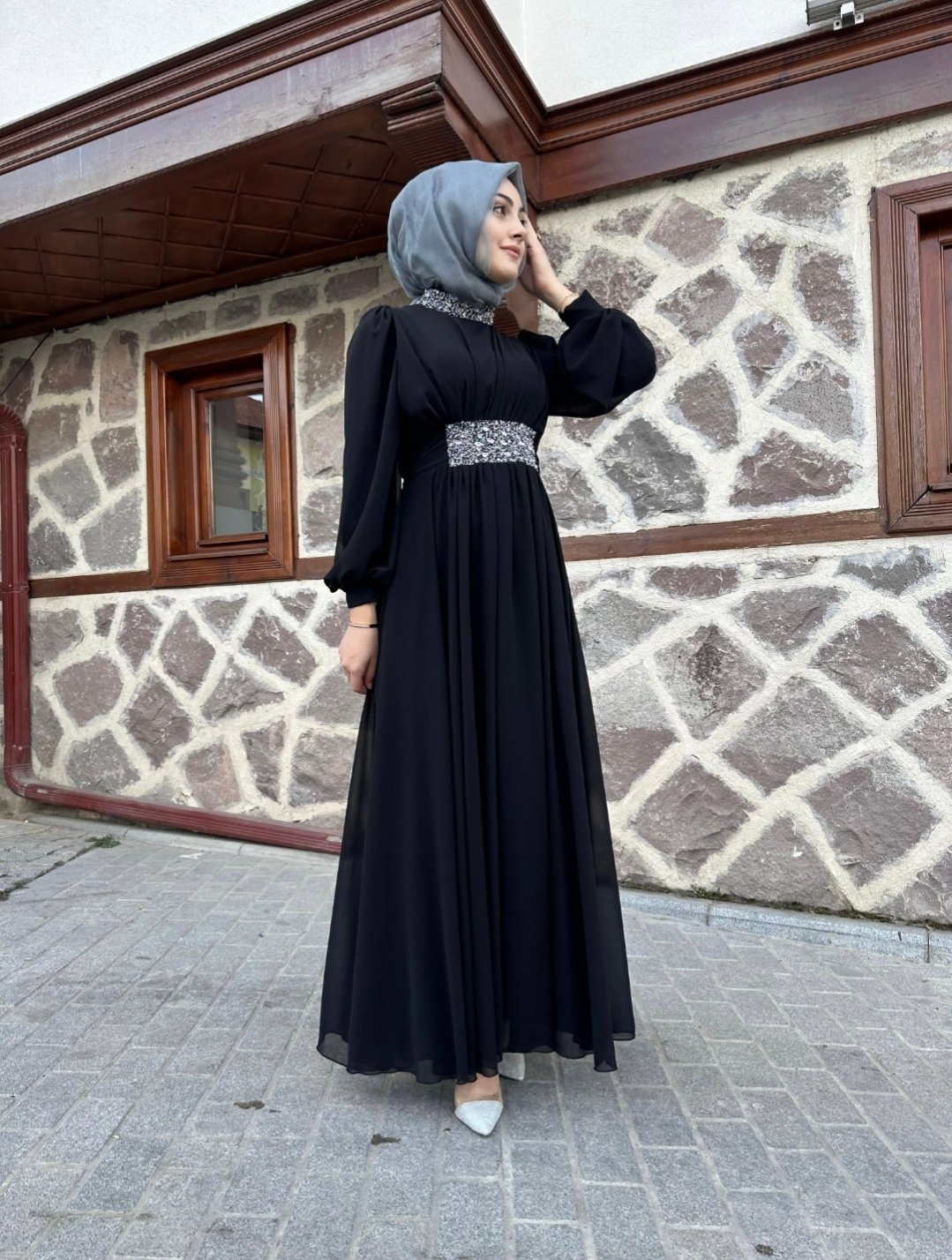Fusun taş işleme elbisemiz 
