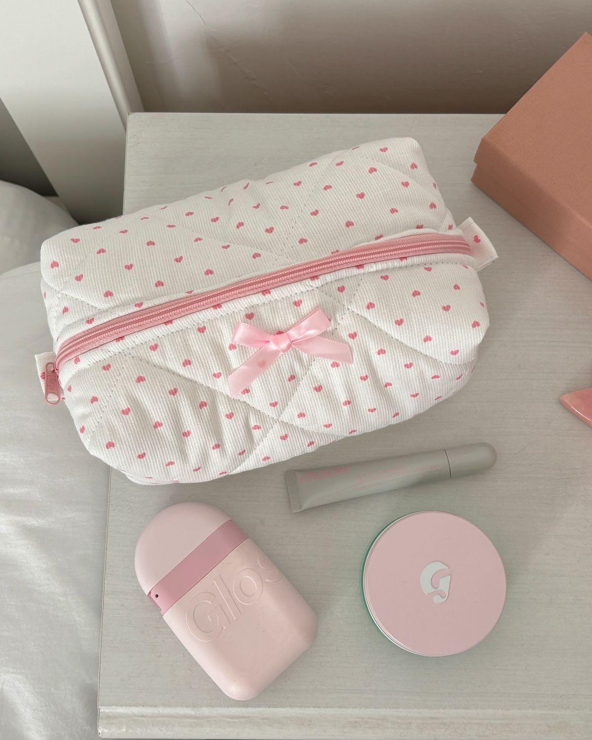 makeup bag 07