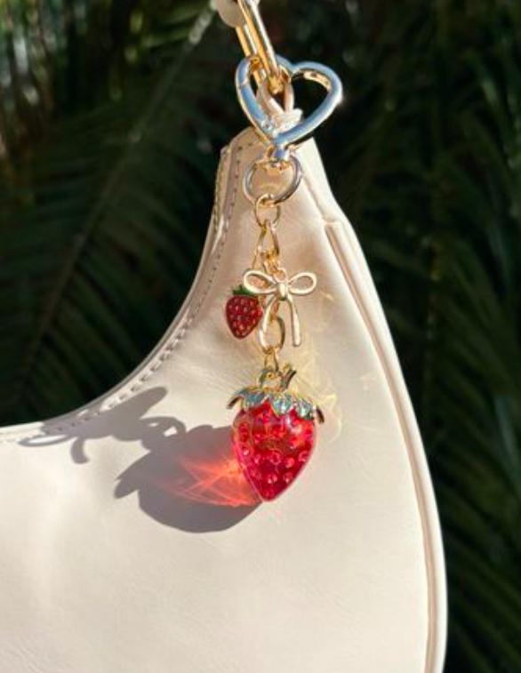 çilek charm