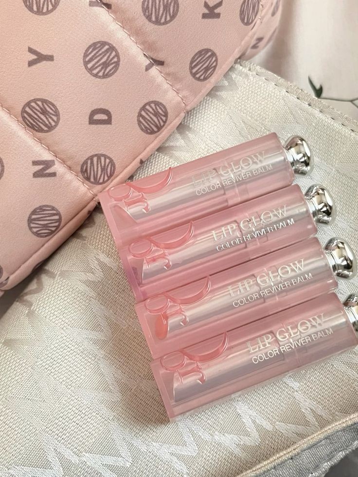 Dior lip glow 001