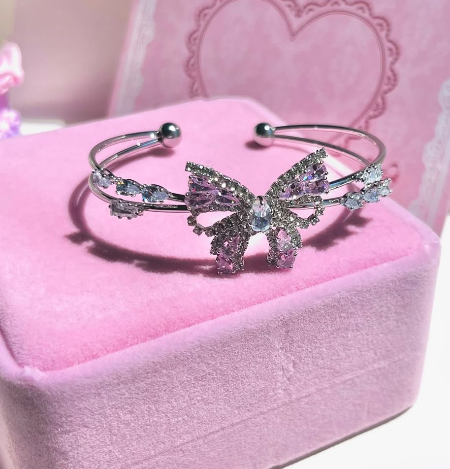 Swan bracelet 