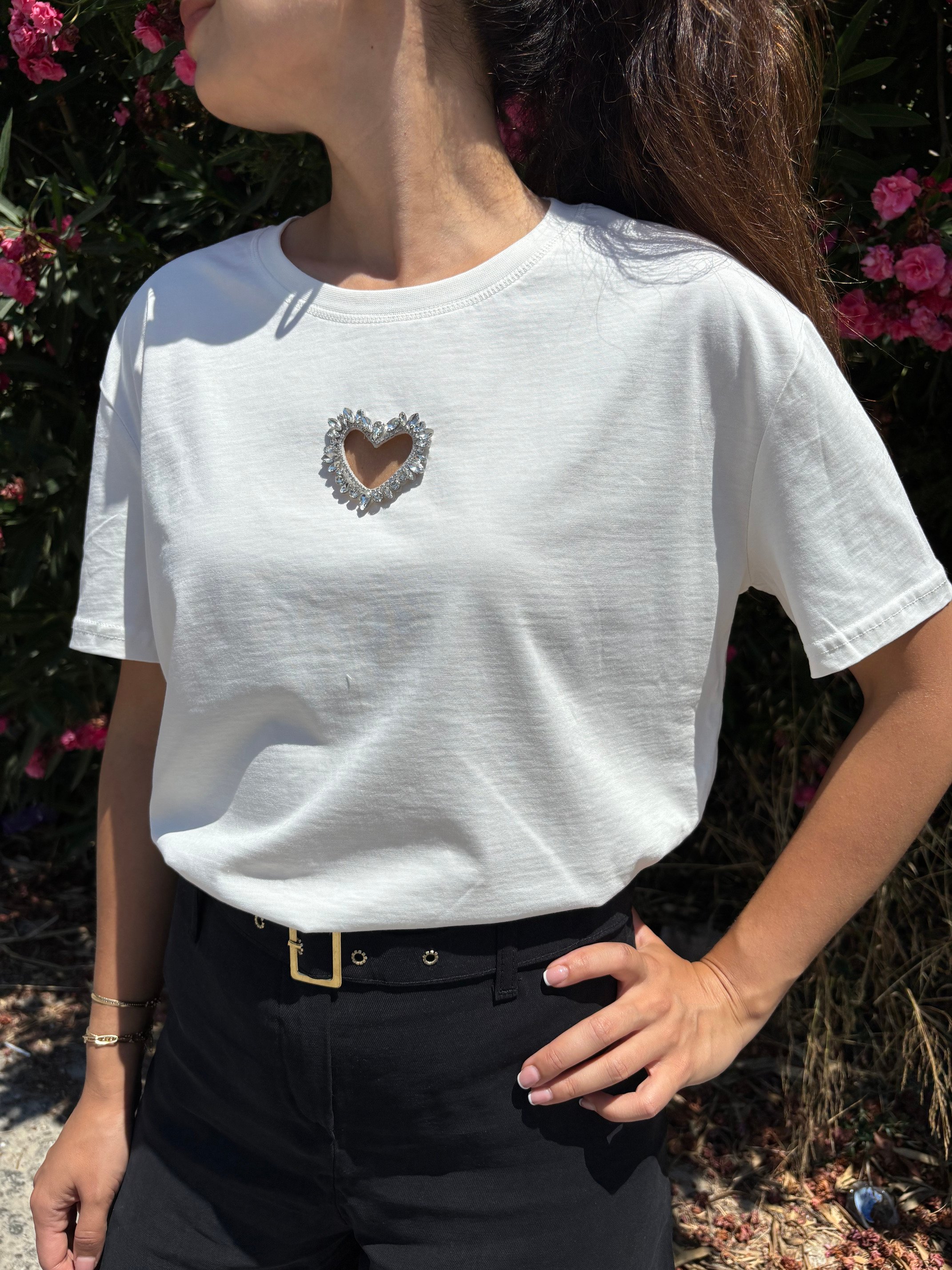 Önü Taşlı Kalp Tshirt