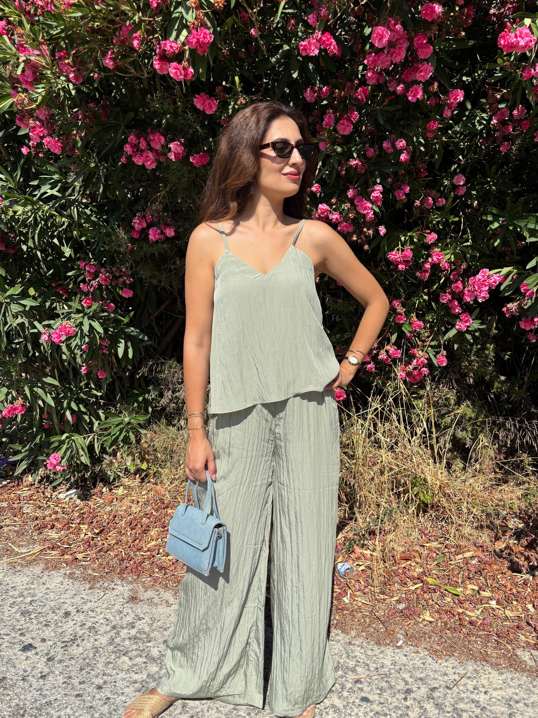 İp Askılı Kırışık Bluz Pantolon Takım