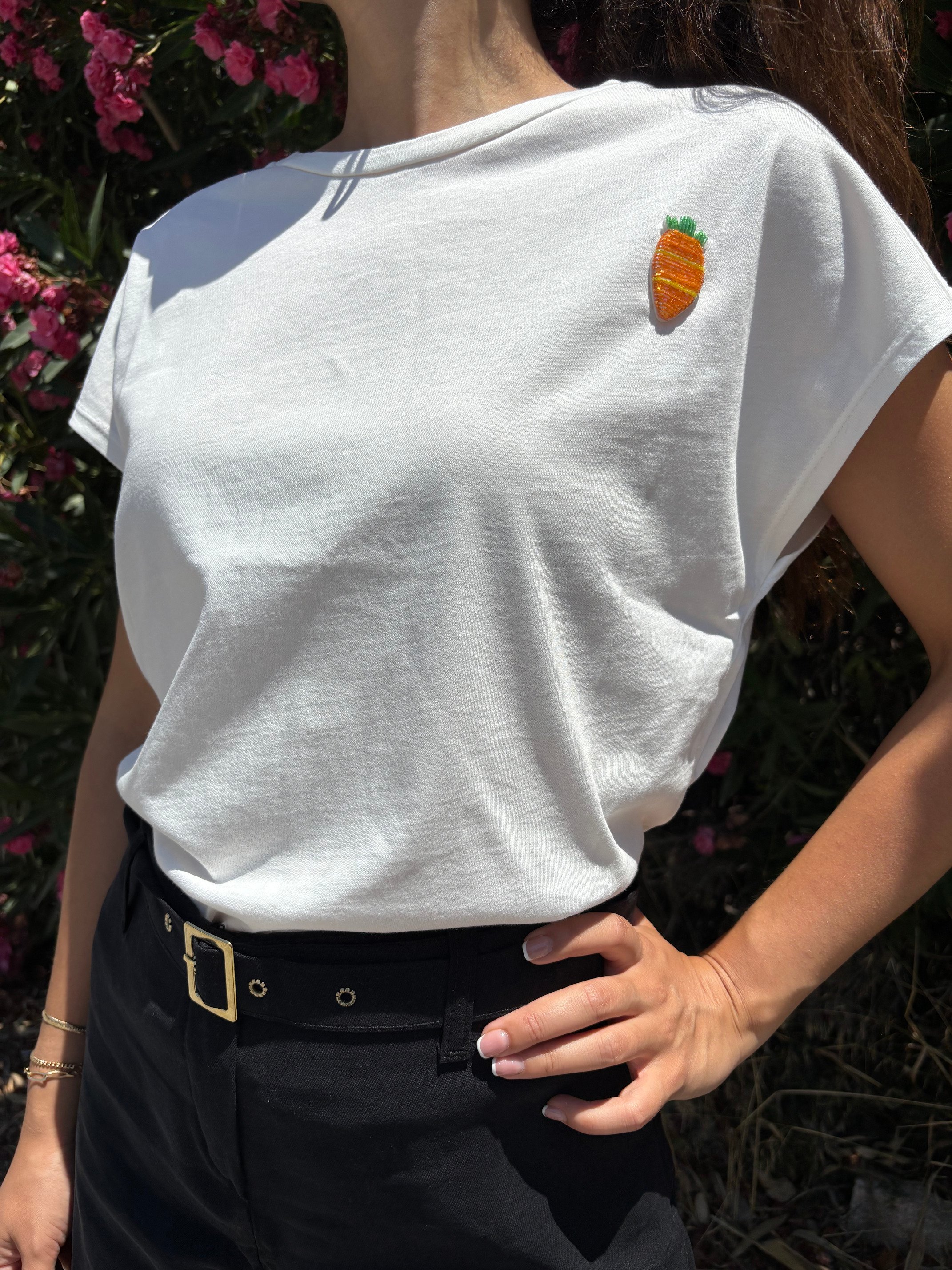 Havuçlu Boncuklu Tshirt