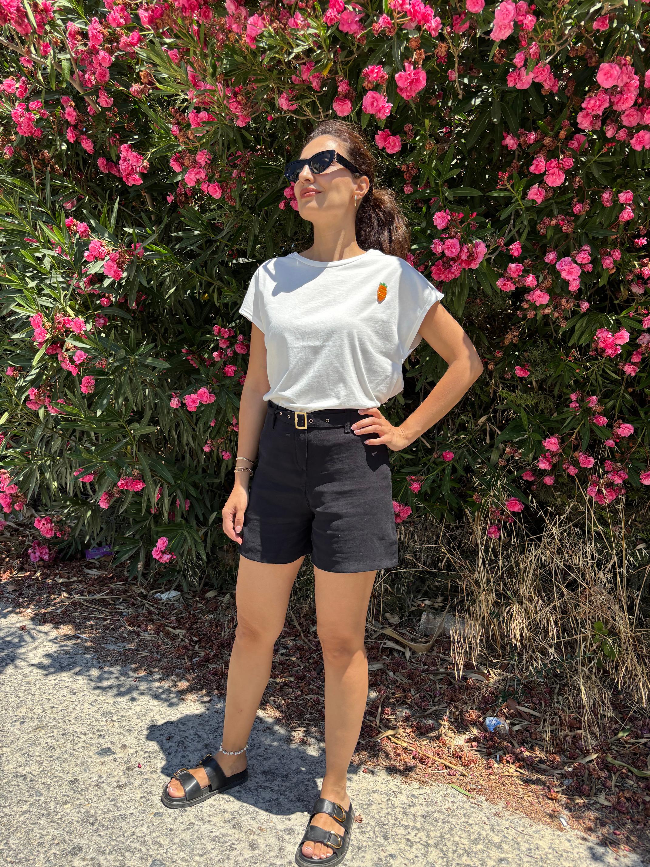 Havuçlu Boncuklu Tshirt