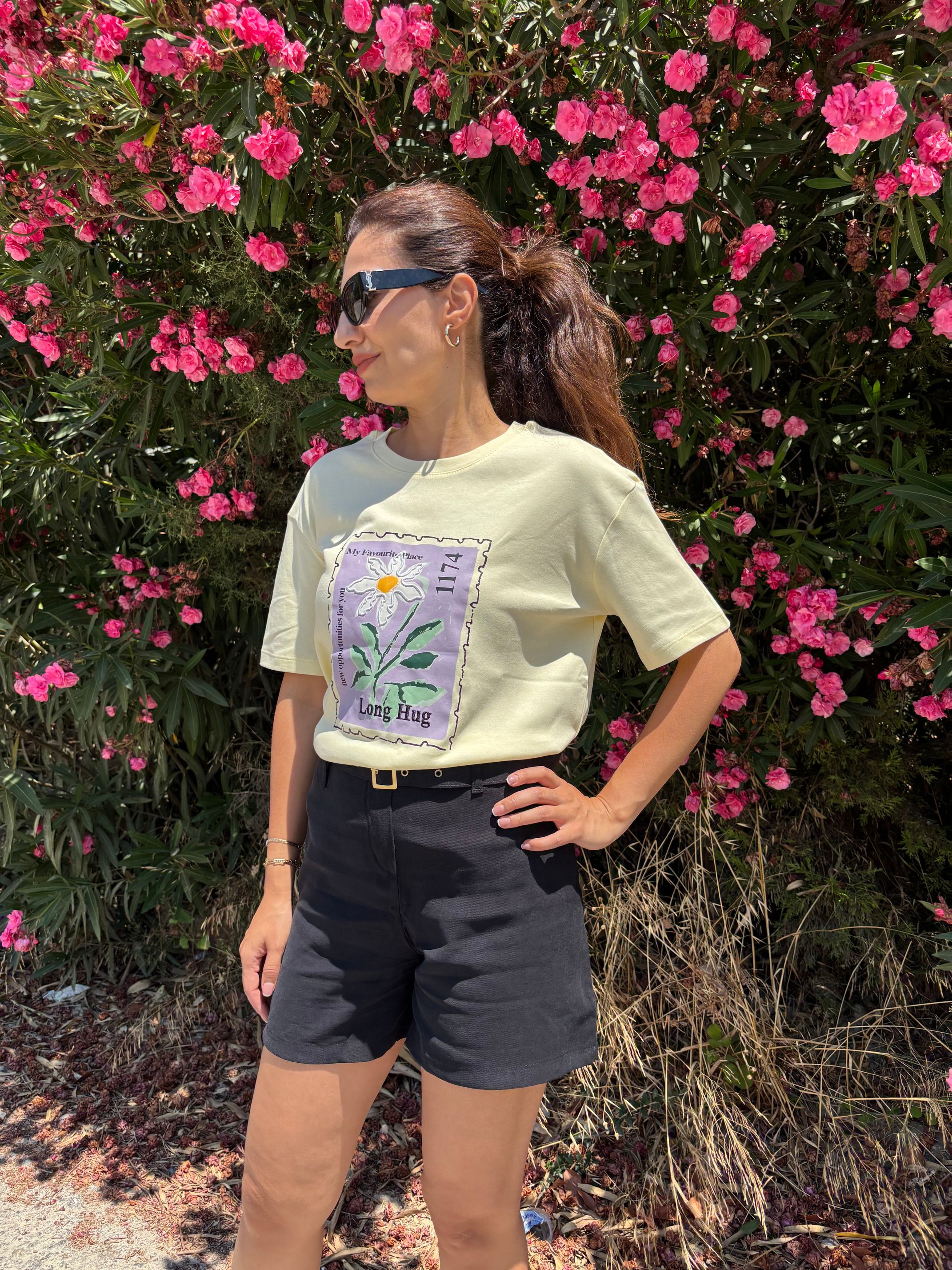 Çiçek Baskılı Tshirt
