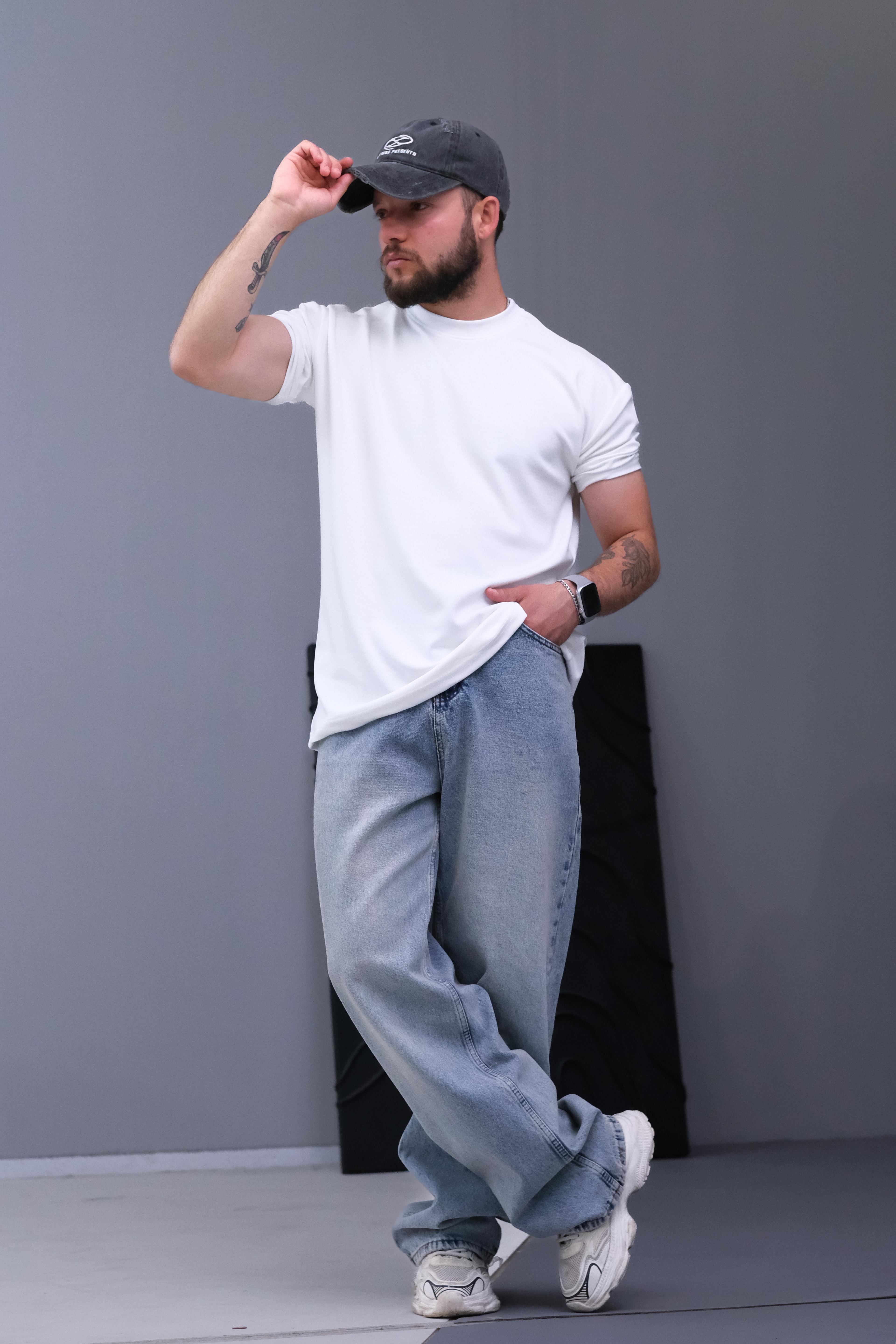 Beyaz Casual Özel Tasarım Tshirt 