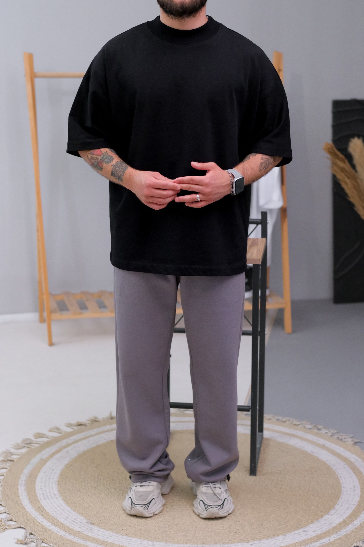 Siyah Extra Oversize yarım Boğazlı Tshirt