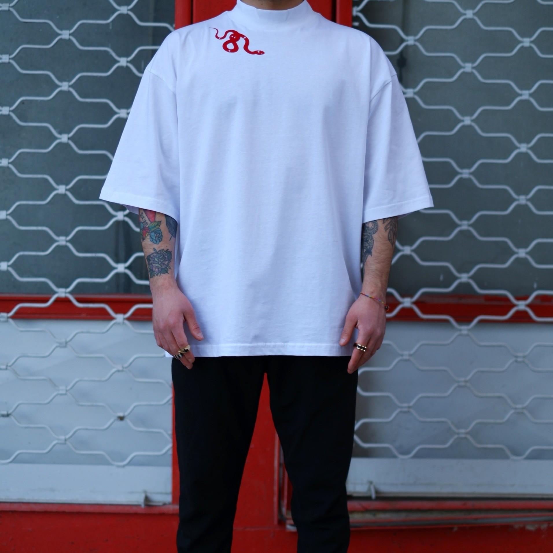 Snake Ekstra Oversize Boğazlı Beyaz Tshirt
