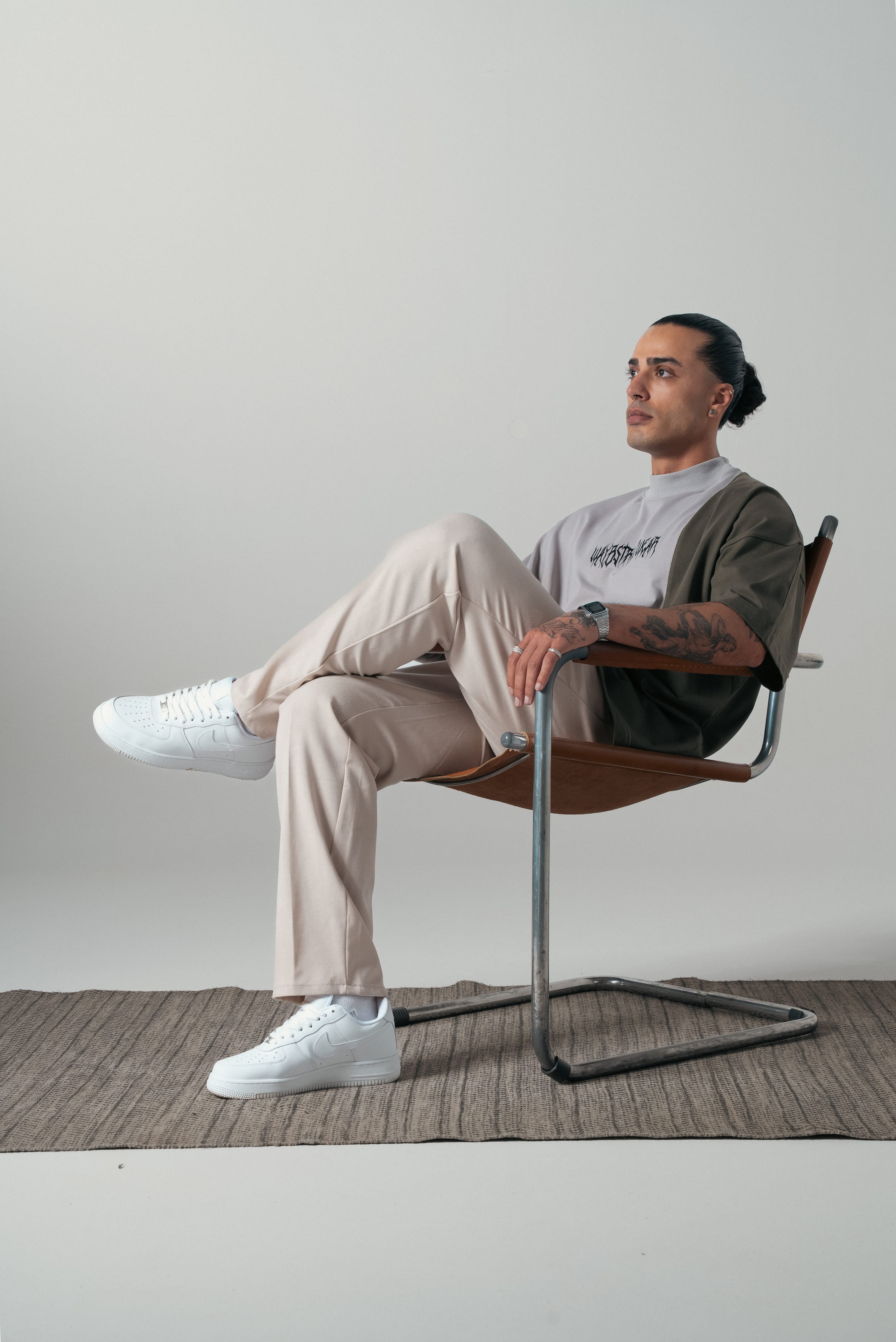 Haki/Gri Parçalı Extra Oversize Boğazlı Tshirt 