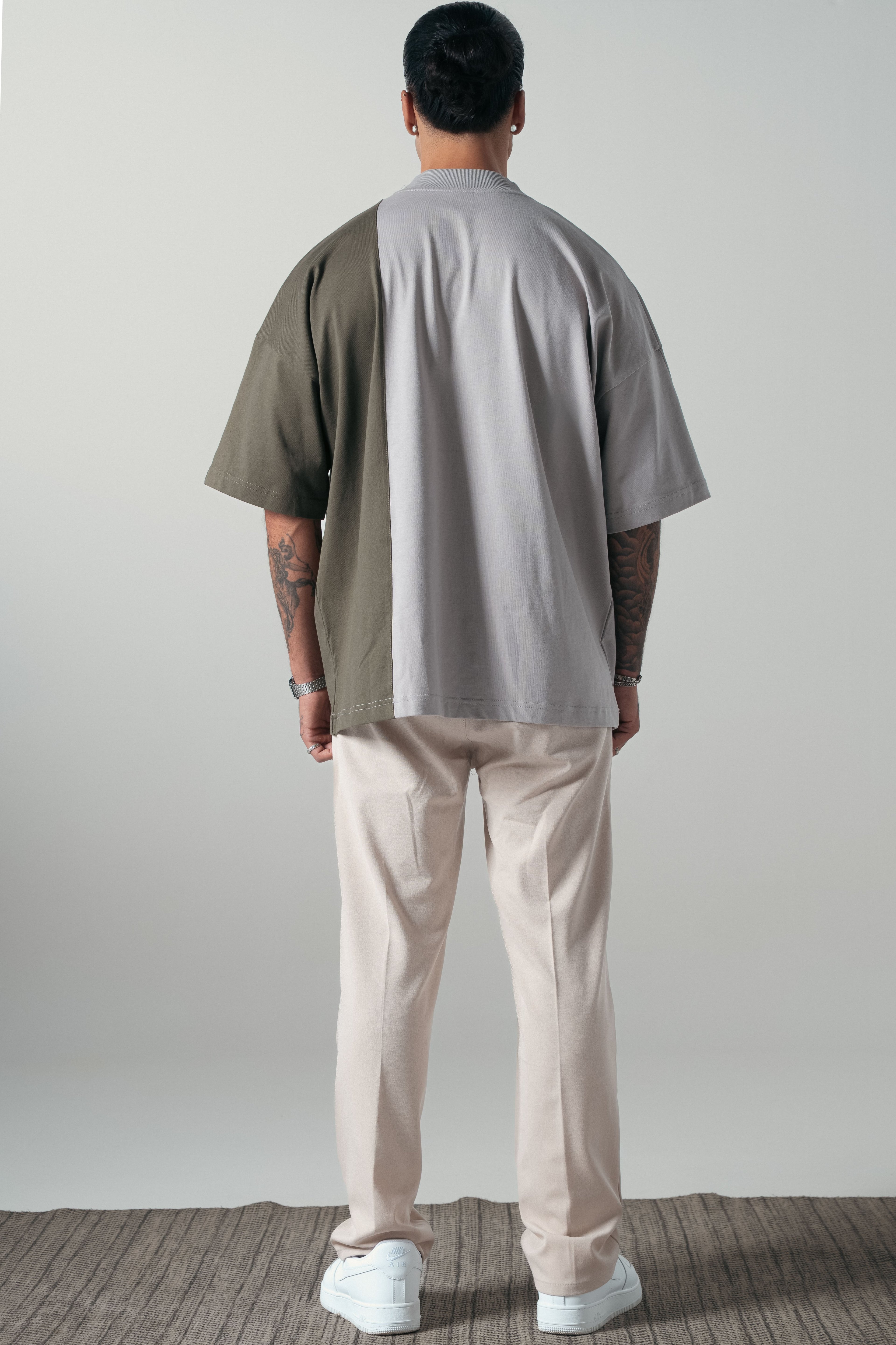 Haki/Gri Parçalı Extra Oversize Boğazlı Tshirt 