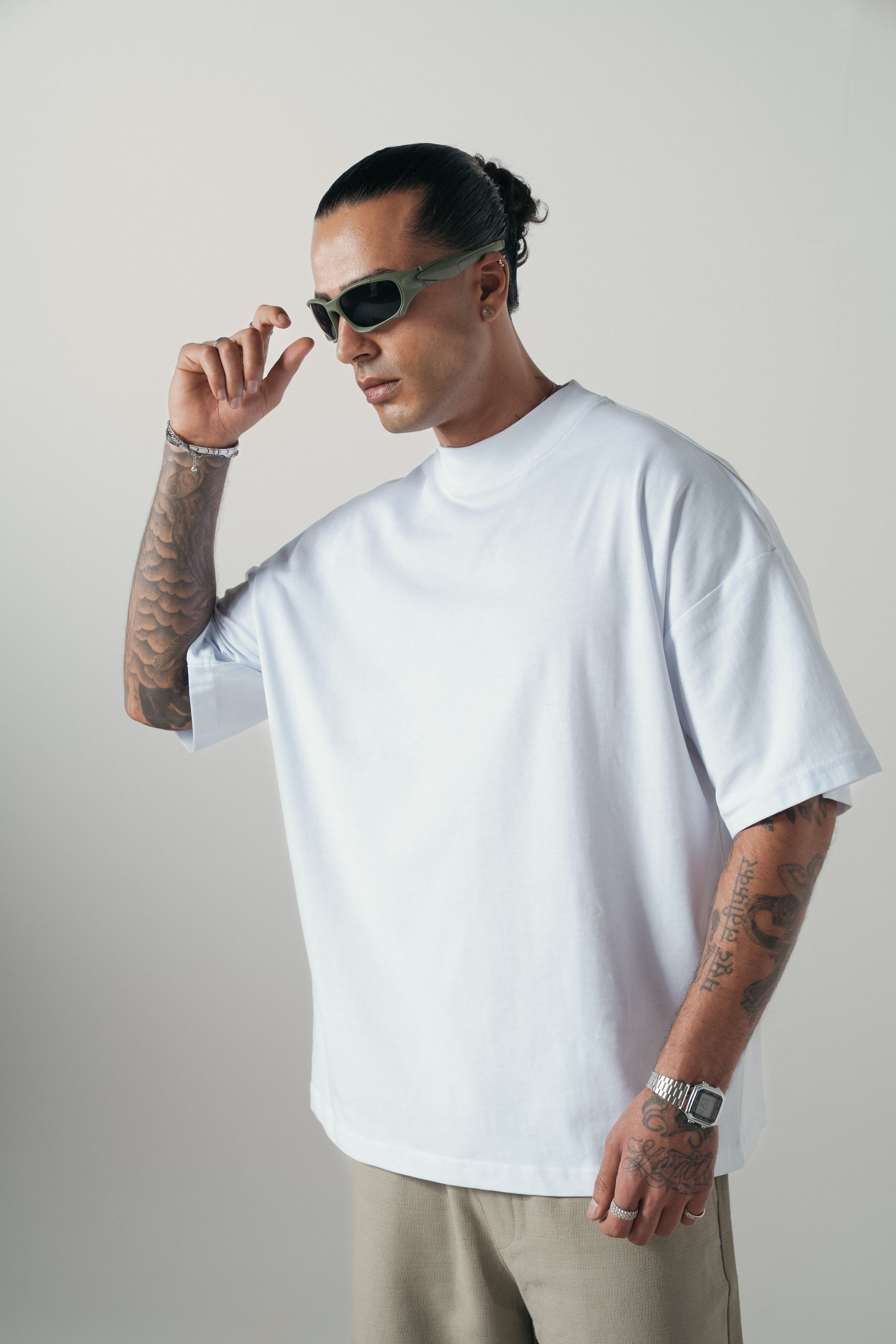 Beyaz Boğazlı Basic Extra Oversize Tshirt