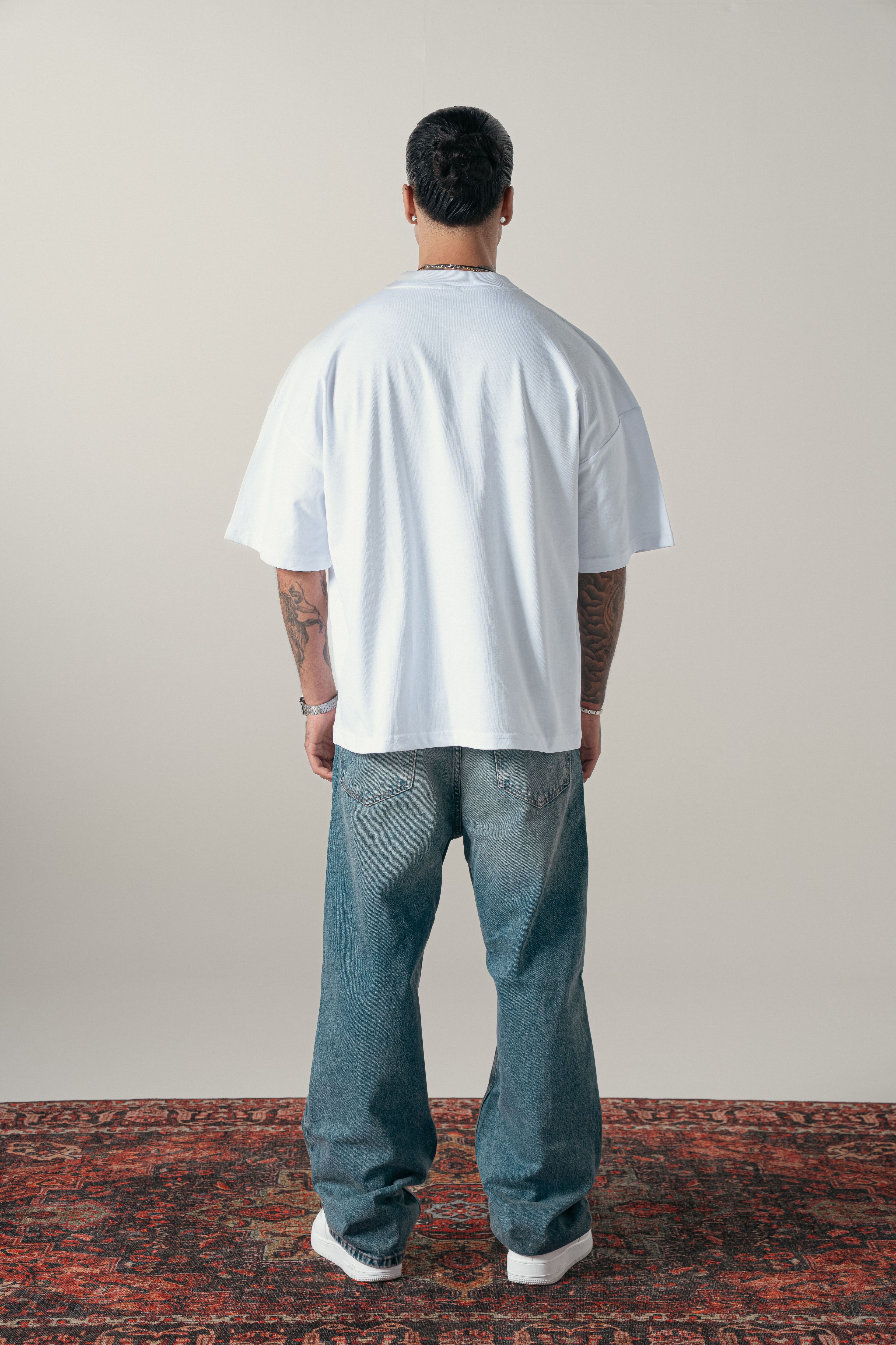 Studio Acne Yarım Boğazlı Ekstra Oversize Beyaz Tshirt