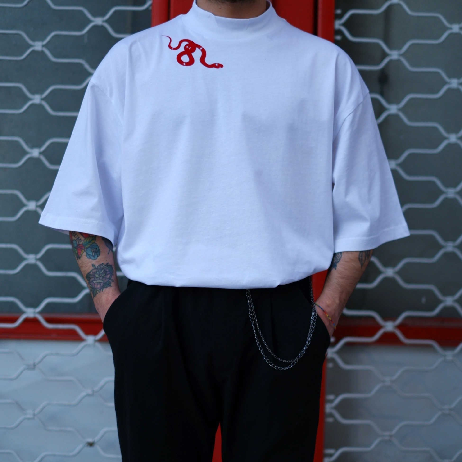 Snake Ekstra Oversize Boğazlı Beyaz Tshirt
