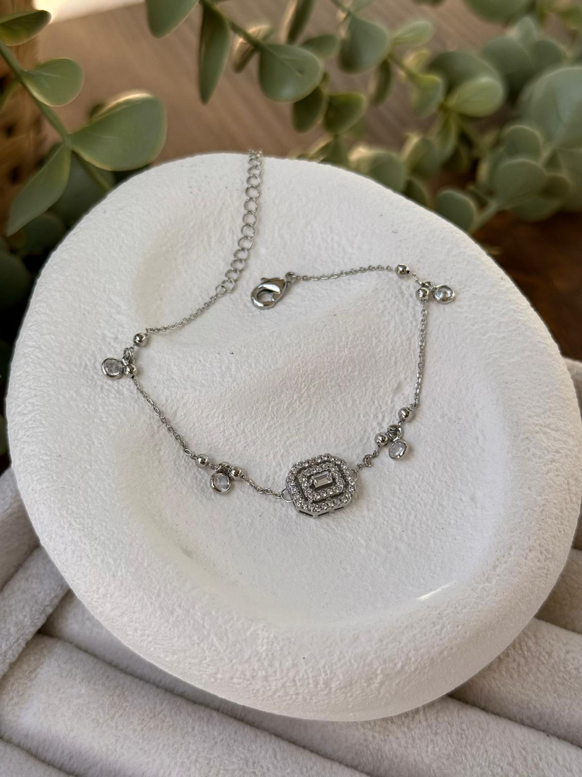 Özel Seri Baget Taşlı Silver Bileklik 1333