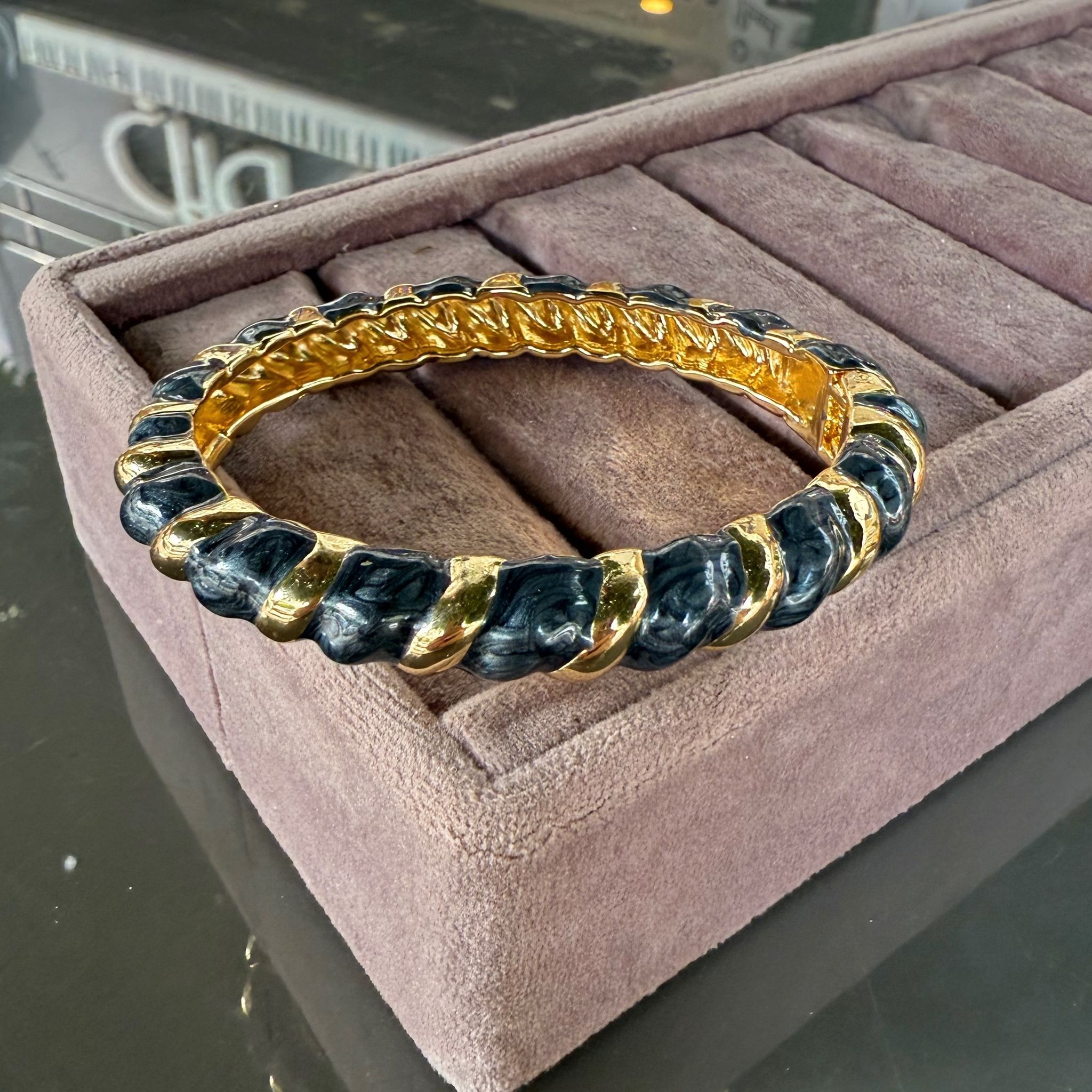 Siyah Mineli Kelepçe 950