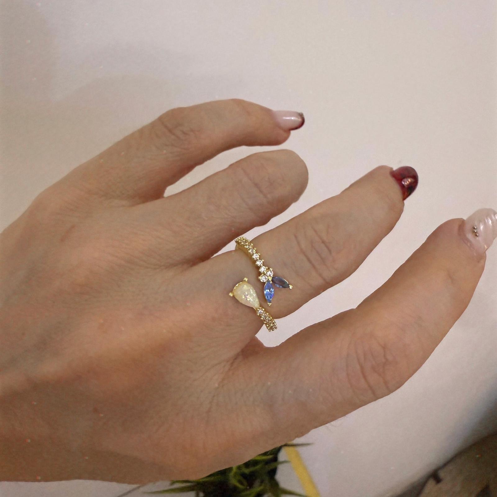 Zirkon Taşlı Mavi Kelebek Taşlı Yüzük 1063