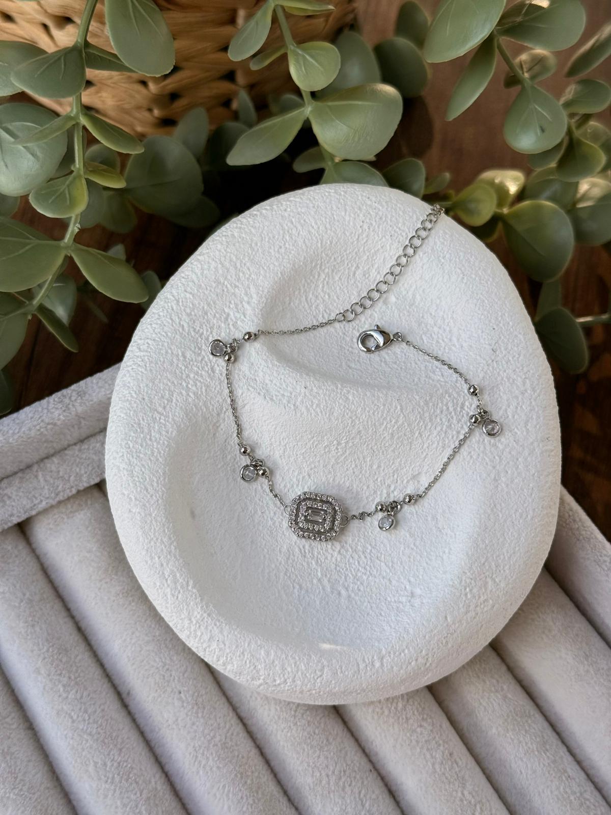 Özel Seri Baget Taşlı Silver Bileklik 1333