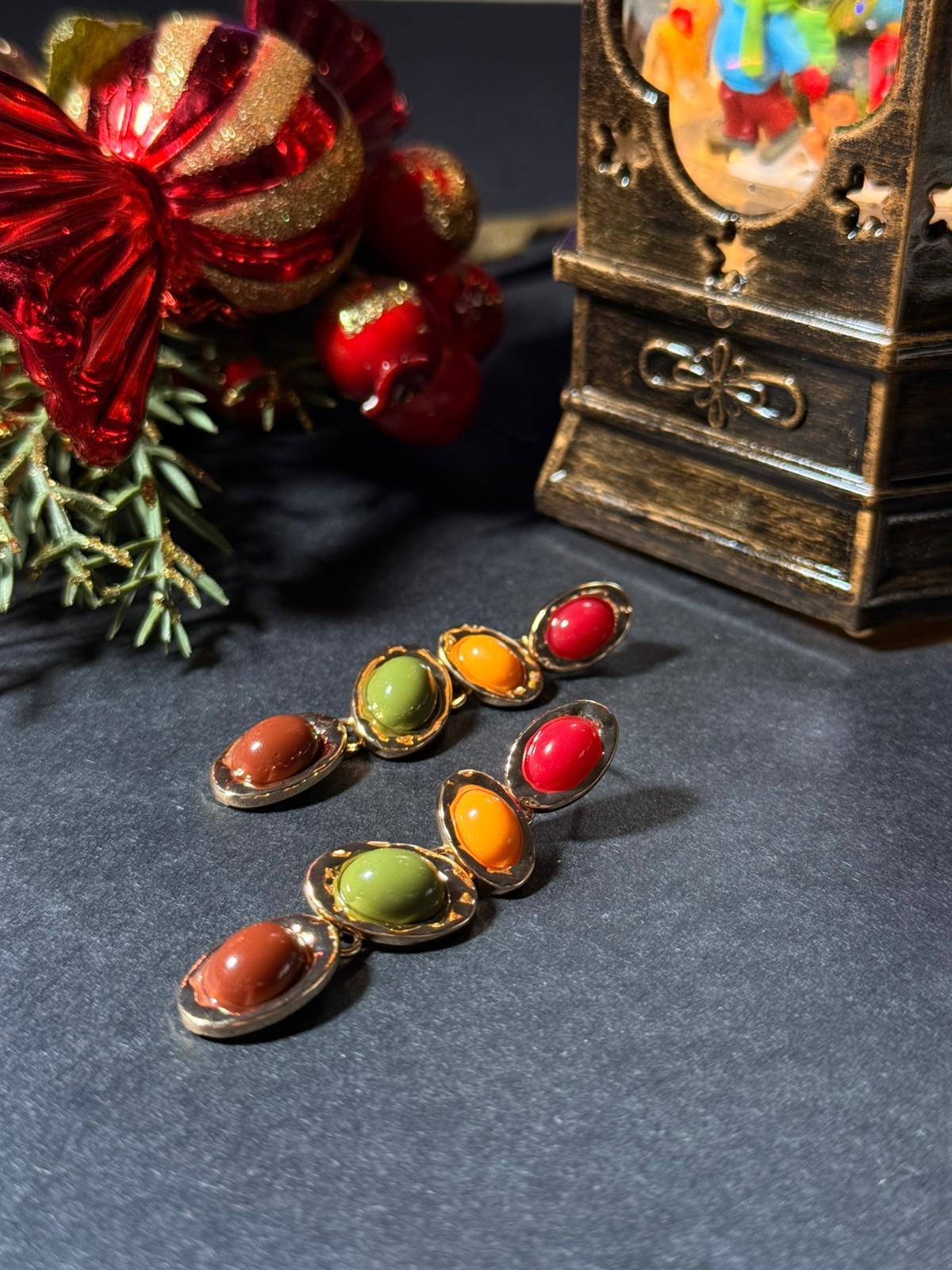 Zr Model Sallantılı Renkli Küpe 1322