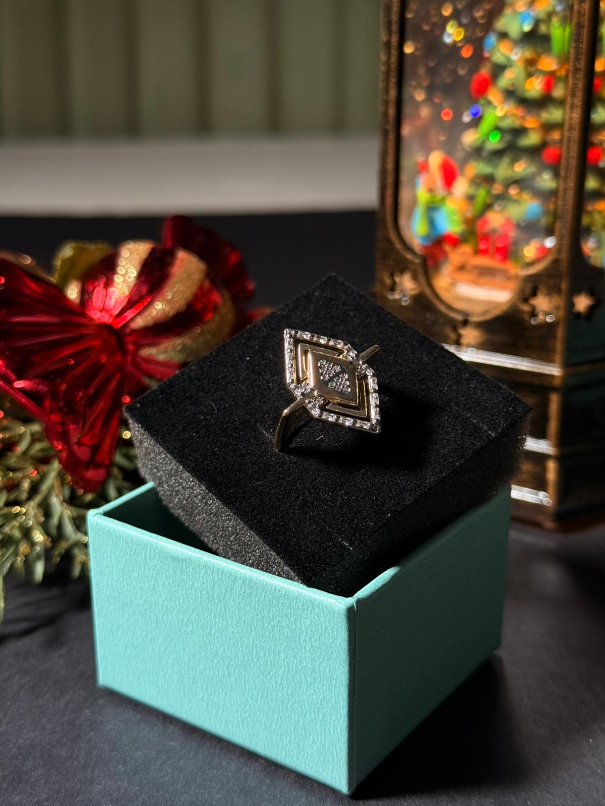 Zirkon Baget Taşlı Gold Yüzük 1271